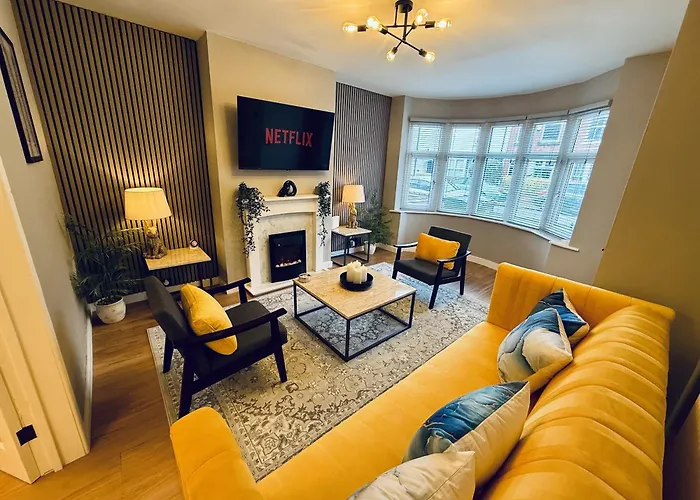 Spacious, Contemporary 2-Bed House - Hosted By Hutch Lifestyle