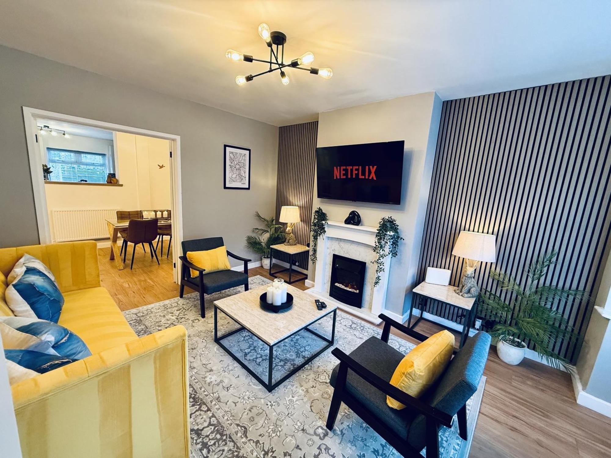 Spacious, Contemporary 2-bed House - Hosted By Hutch Lifestyle * Coventry